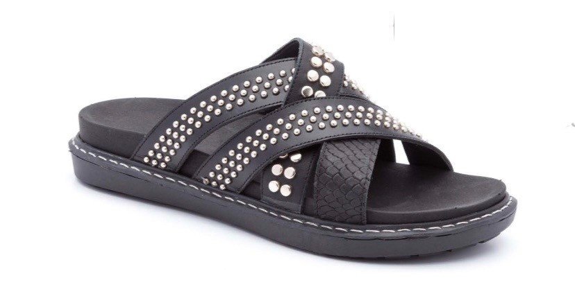 668 - negro